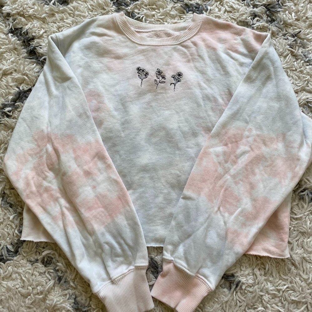 Hollister tie-dye cropped sweatshirt